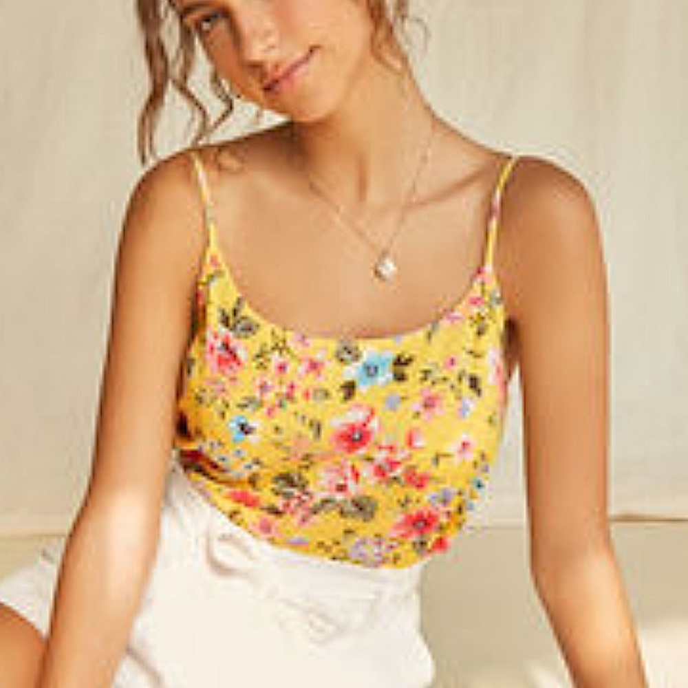 Yellow, floral swing tank.